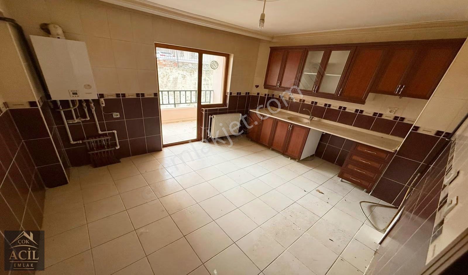 Çok Acil'den Merkezi Konumda 3+1 Katta Asansörlü Kiralık Daire! - Görsel 10