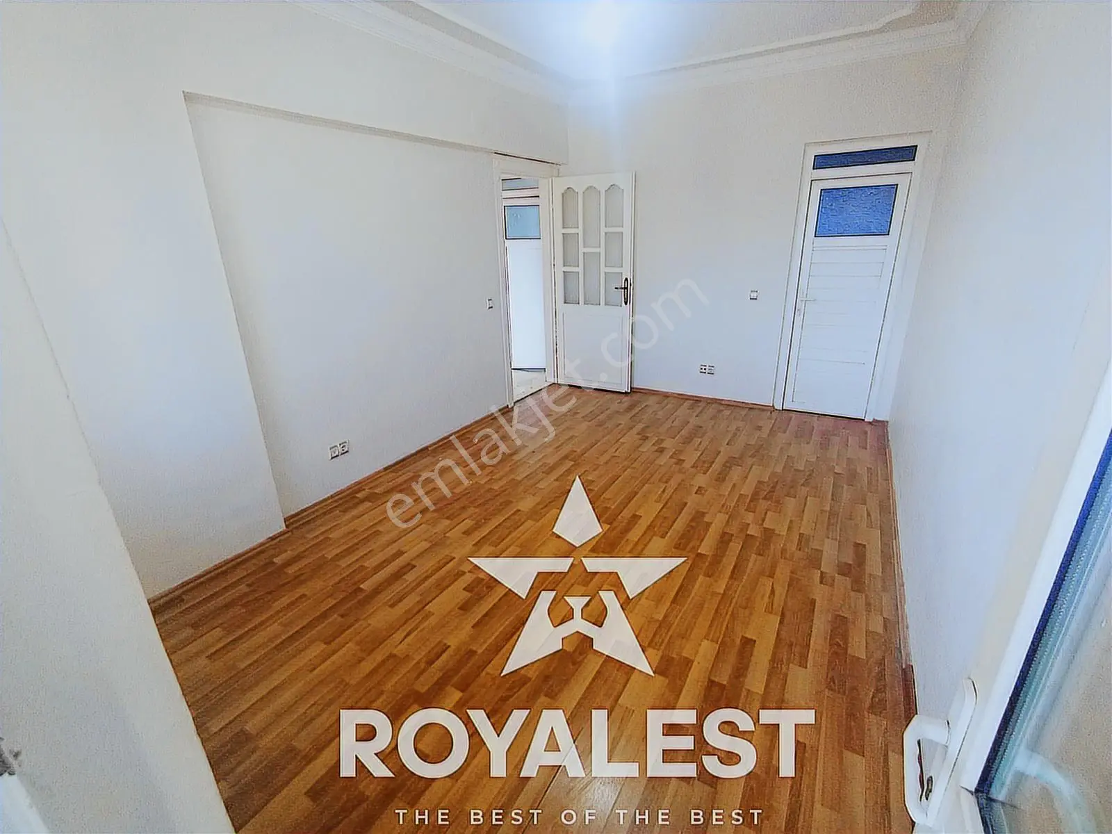 Royalest'ten Garajlı Siteiçi Arakat 3 Cam Balkonlu Ebeveyn Banyo - Görsel 3