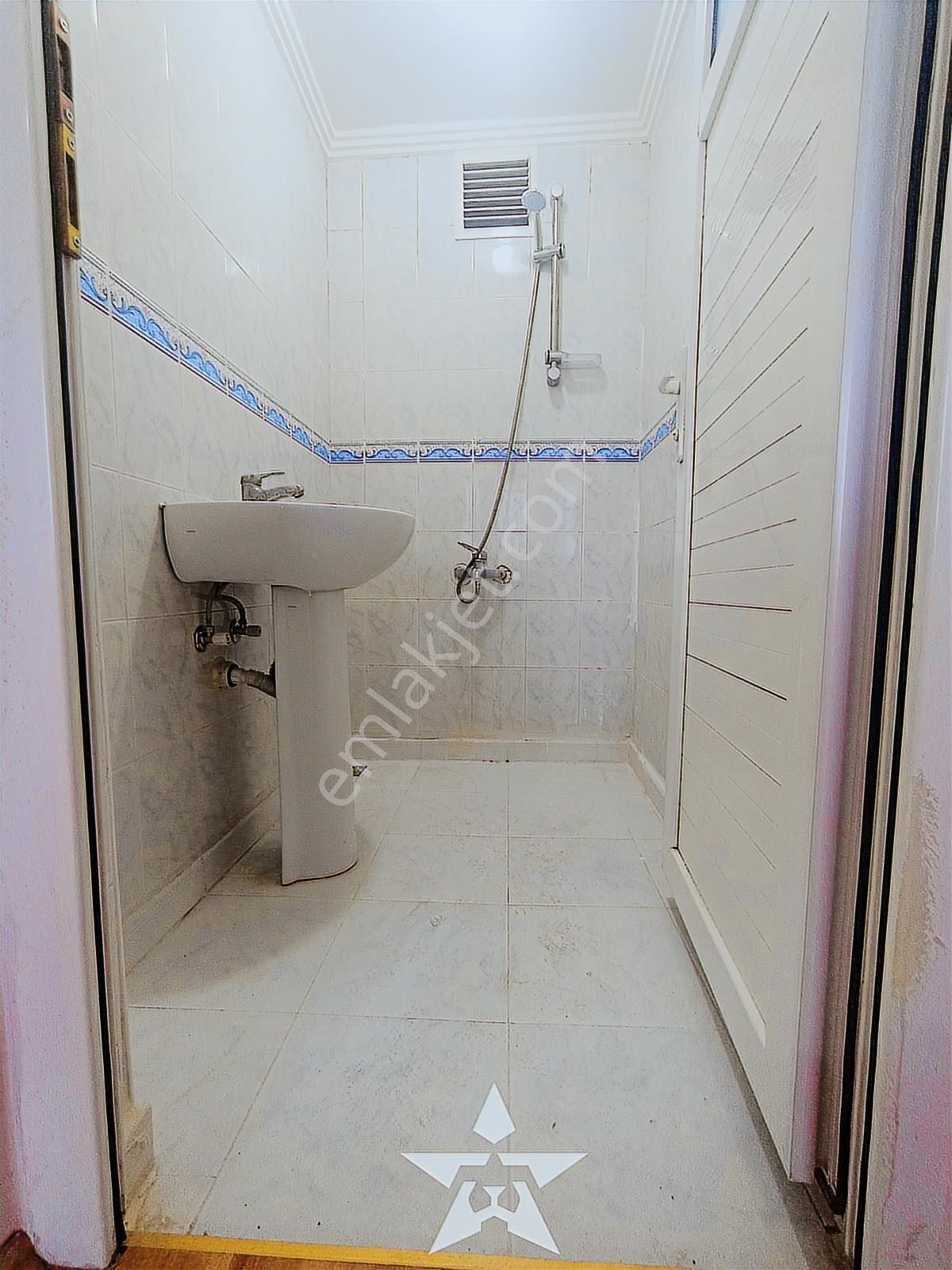 Royalest'ten Garajlı Siteiçi Arakat 3 Cam Balkonlu Ebeveyn Banyo - Görsel 12