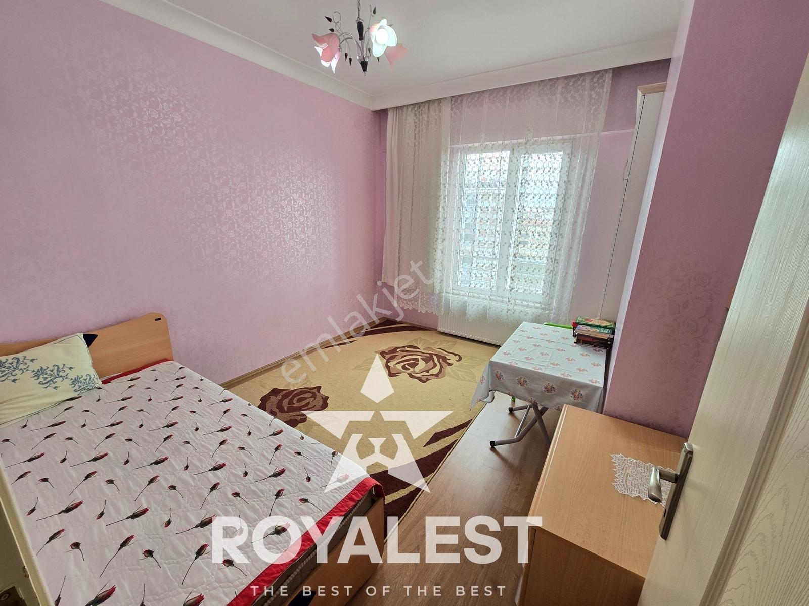 Royalest'ten Cadde Üstü Ara Kat Site İçi Bakımlı Ve Geniş 3+1 - Görsel 13