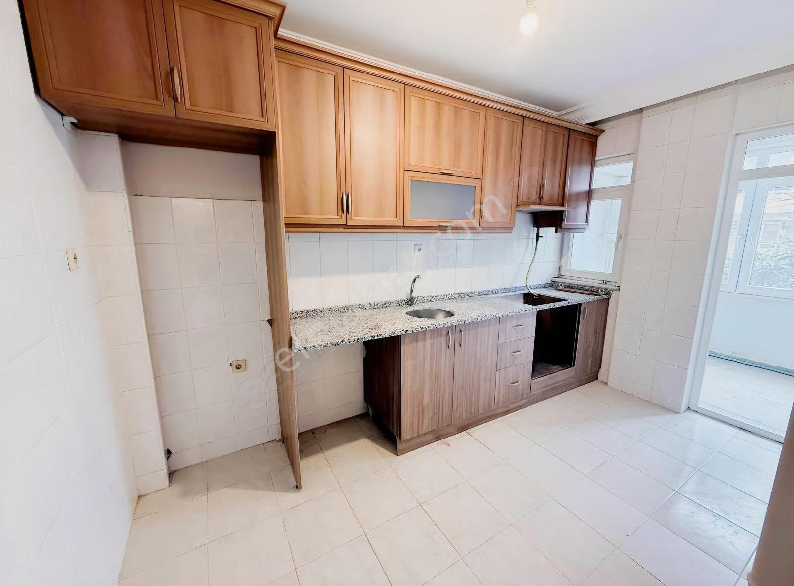 Kurtuluş Mahallesi 3+1 Yüksek Giriş Kiralık Masrafsız Daire - Görsel 15