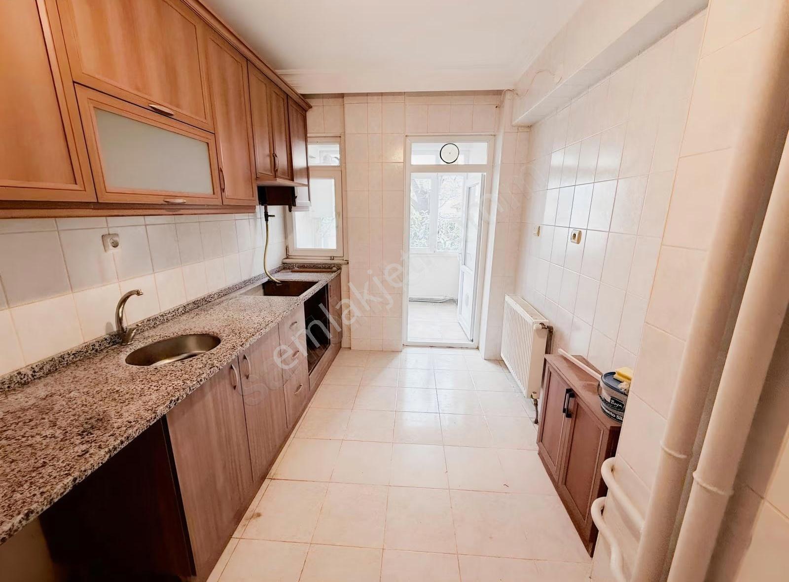 Kurtuluş Mahallesi 3+1 Yüksek Giriş Kiralık Masrafsız Daire - Görsel 12