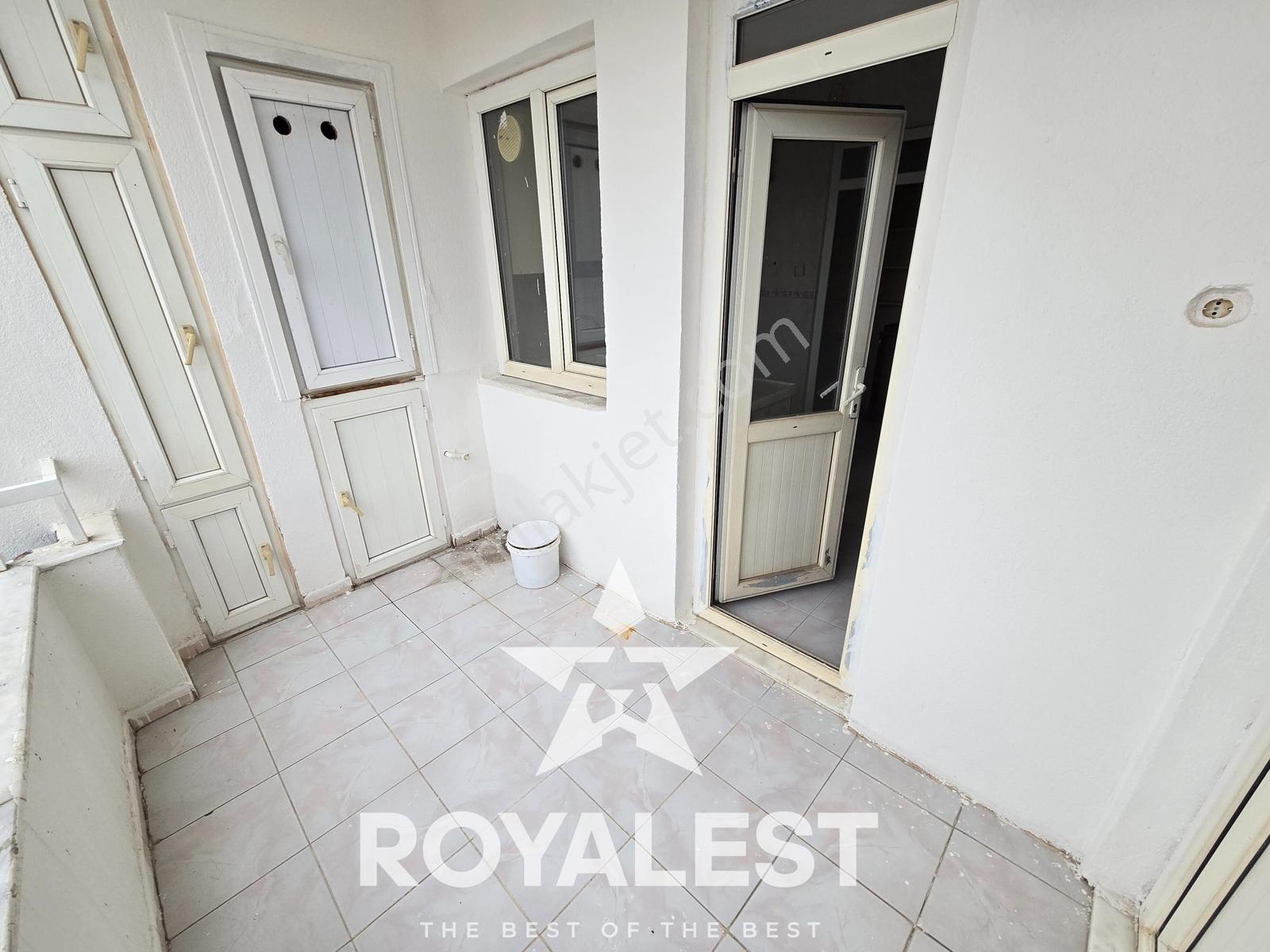 Royalest'ten Tramvaya Sıfır Ara Kat Site İçi Geniş Ve Ferah 3+1 - Görsel 12