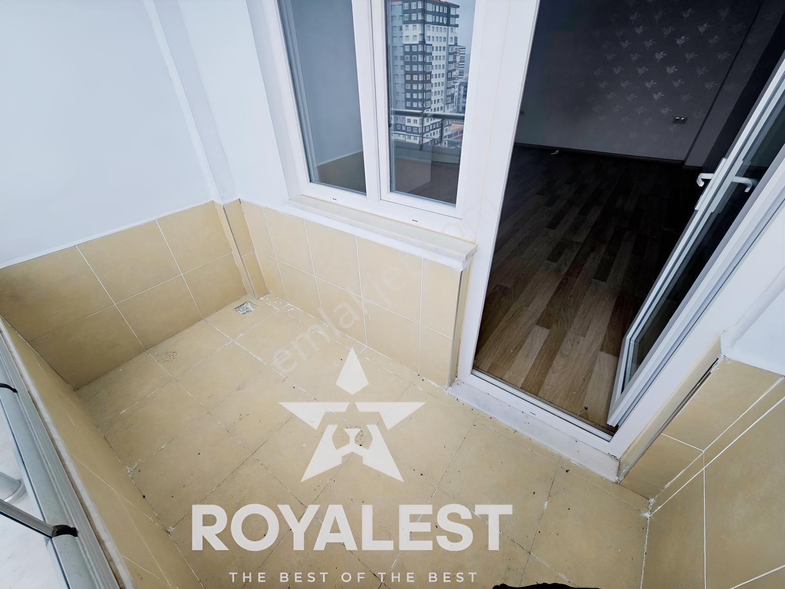 Royalest'ten Karataş Tramvaya Sıfır İskanlı Site İçi Ara Kat 2+1 - Görsel 16