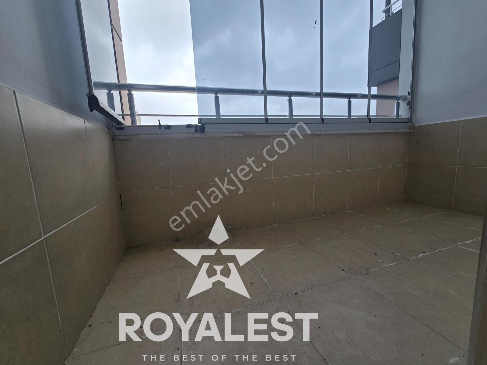 Royalest'ten Karataş Tramvaya Sıfır İskanlı Site İçi Ara Kat 2+1 - Görsel 14