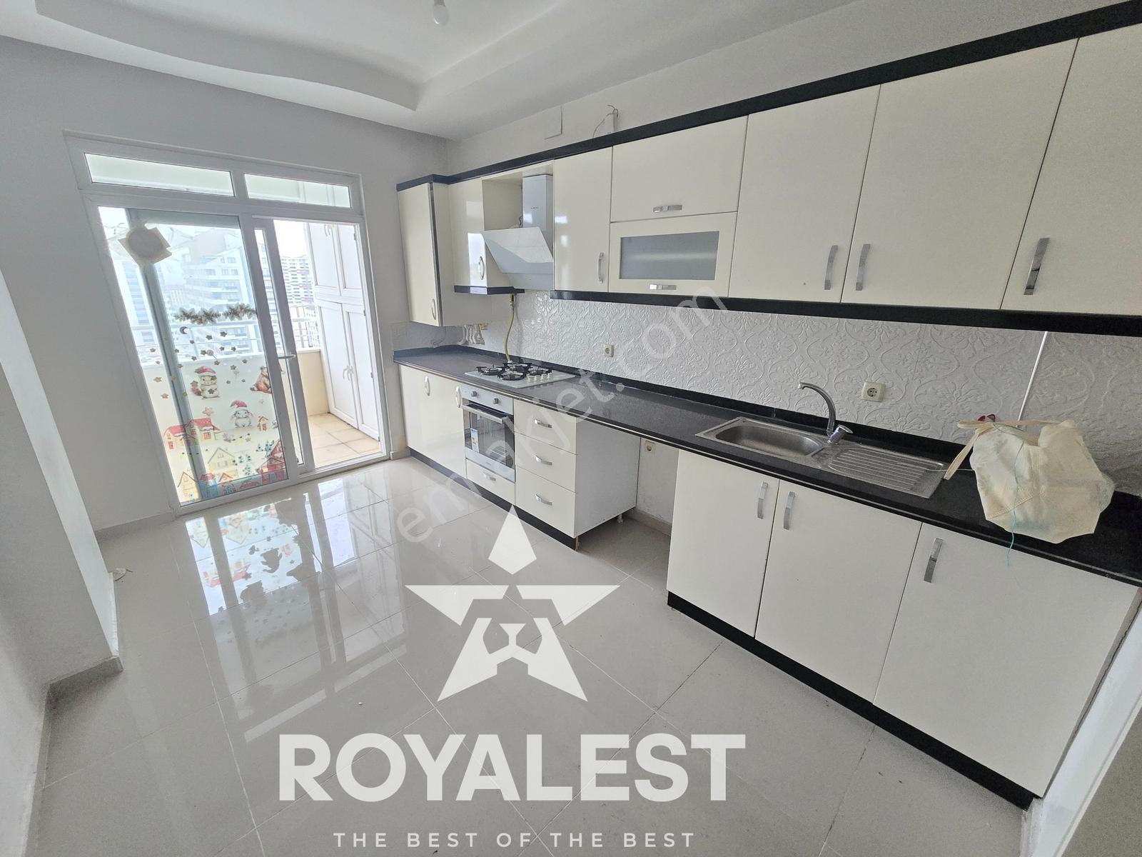 Royalest'ten Karataş Tramvaya Sıfır İskanlı Site İçi Ara Kat 2+1 - Görsel 6
