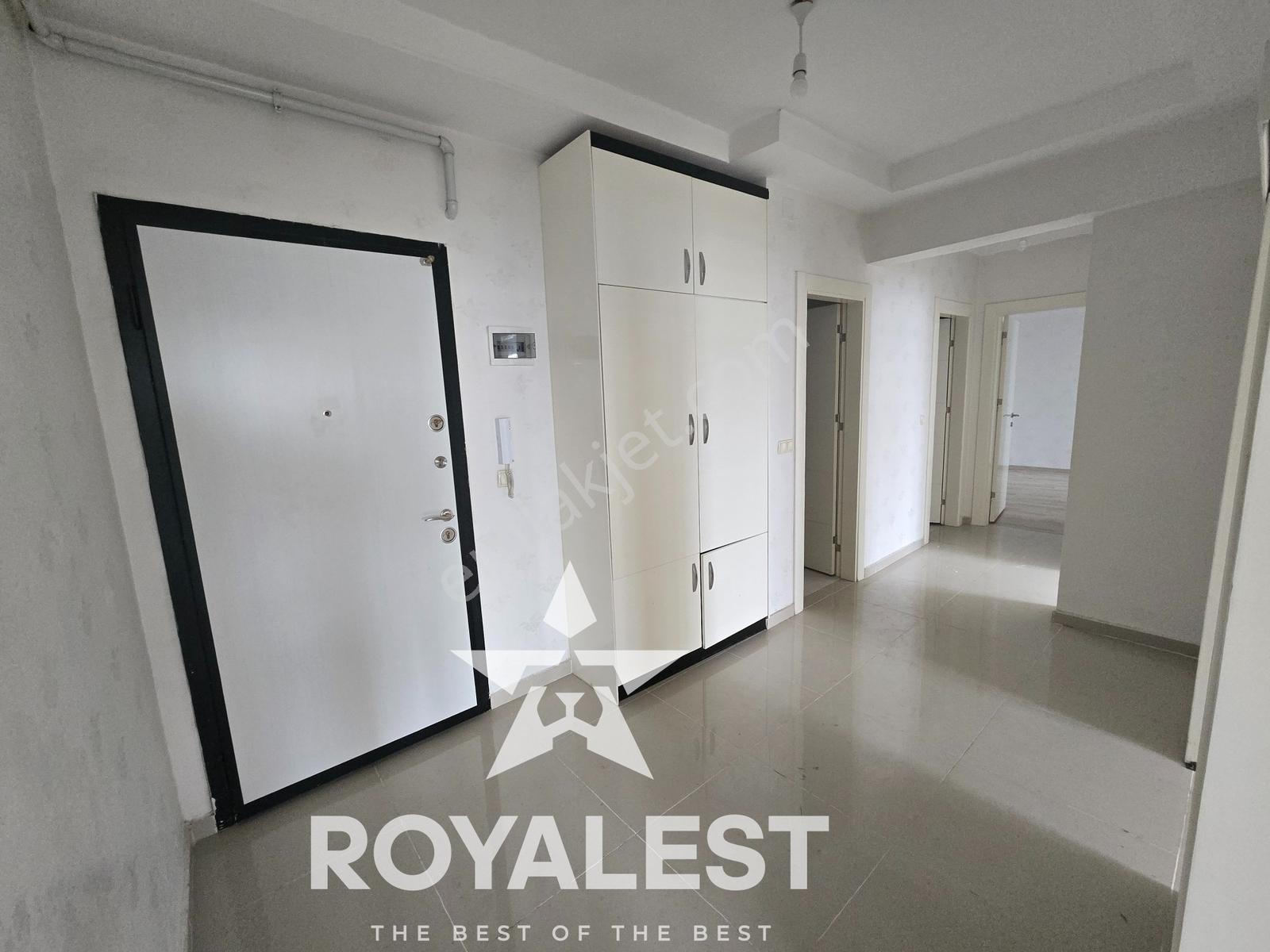 Royalest'ten Karataş Tramvaya Sıfır İskanlı Site İçi Ara Kat 2+1 - Görsel 5