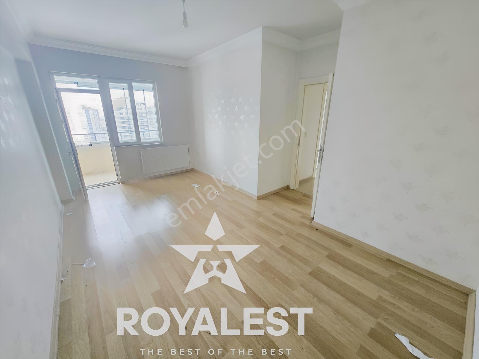 Royalest'ten Karataş Tramvaya Sıfır İskanlı Site İçi Ara Kat 2+1 - Görsel 13