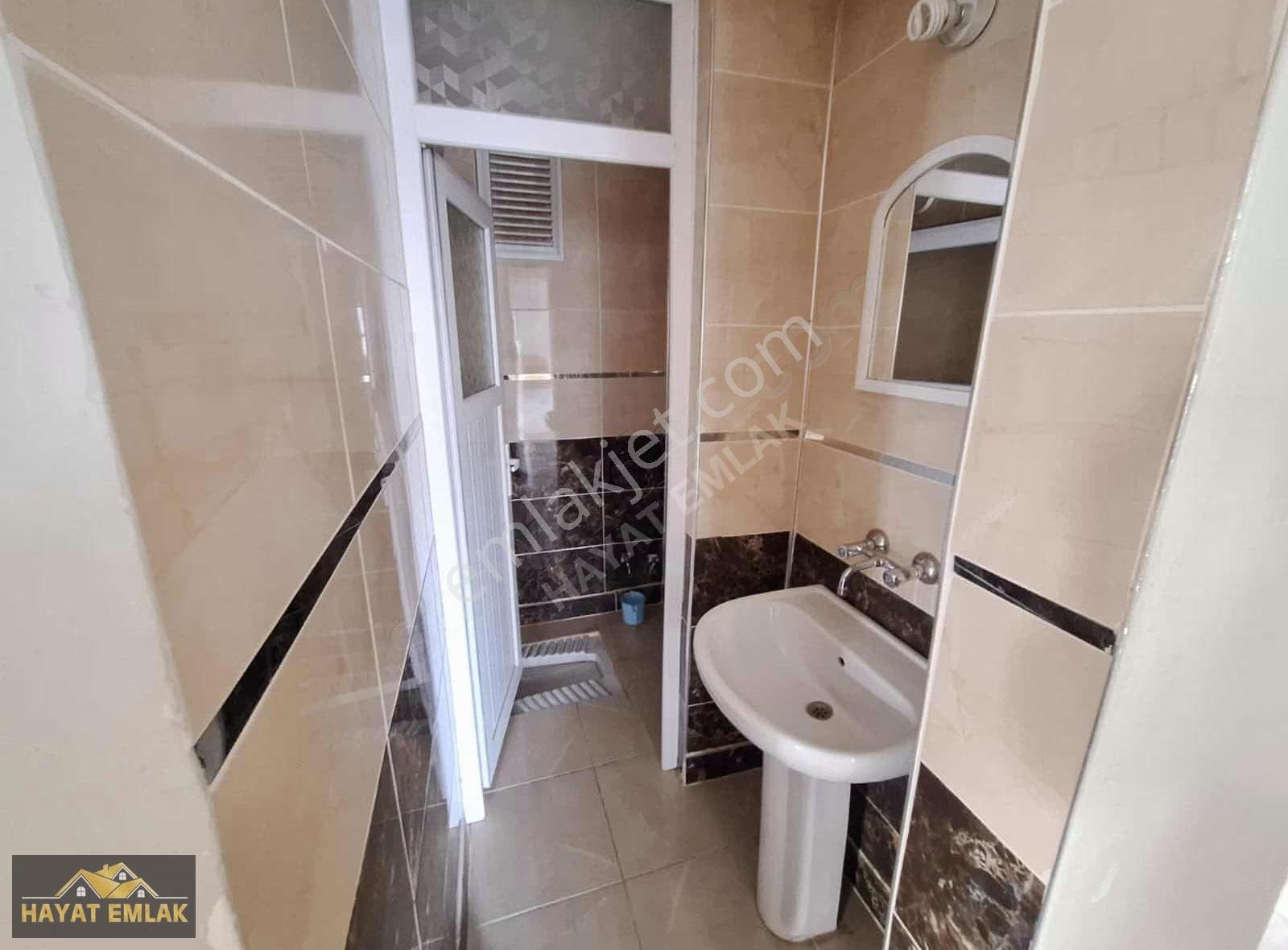 Yenişehir'de Kiralık 3+1 Daire - Ara Kat Bakımlı Ve Doğalgazlı - Görsel 4