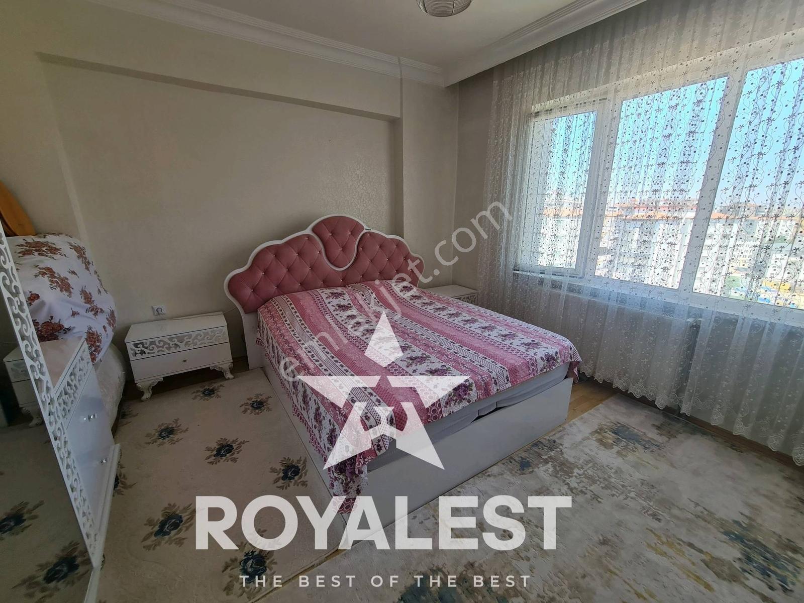 Royalestten Karataş Merkez'de Ara Kat Site İçi 3+1 - Görsel 5