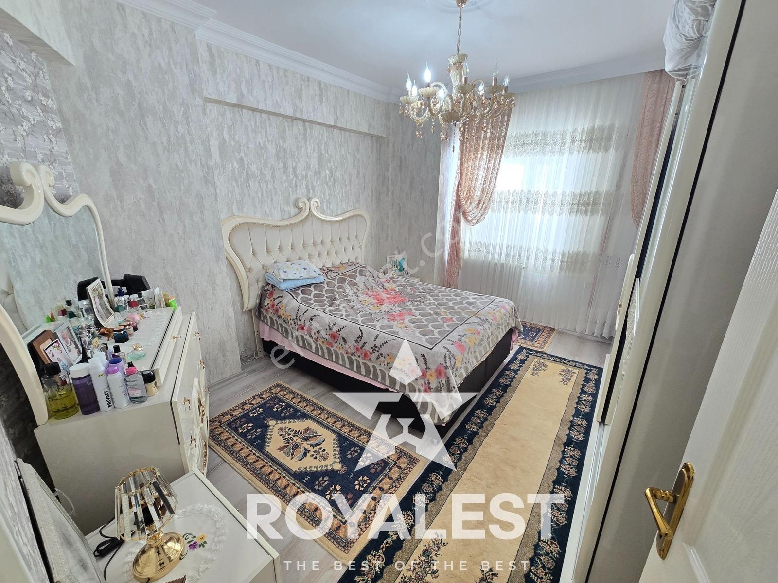 Royalest'ten Şahintepe Cadde Üstü Önü Açık Site İçi Ara Kat 3+1 - Görsel 3