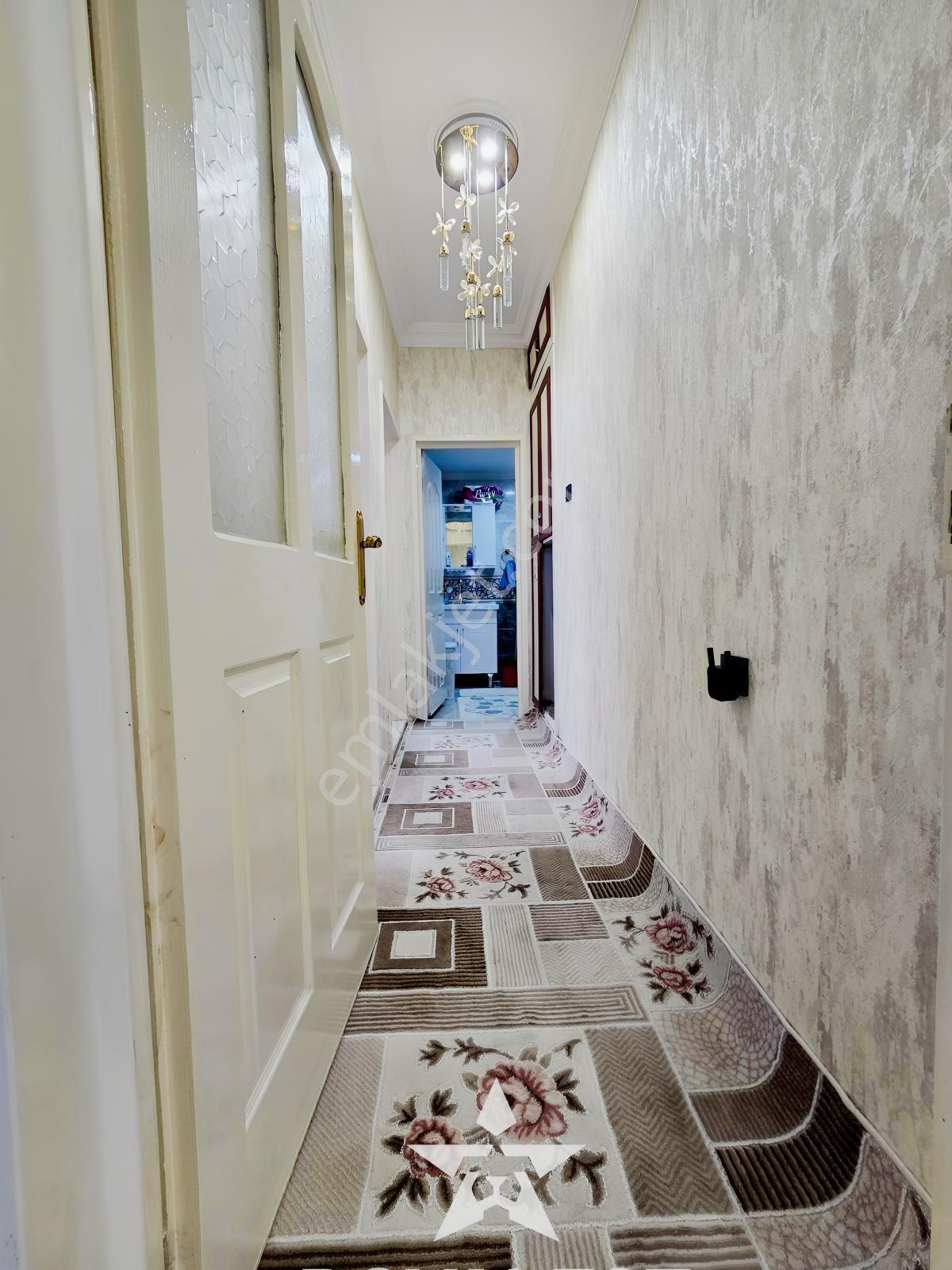 Royalest'ten Şahintepe Cadde Üstü Önü Açık Site İçi Ara Kat 3+1 - Görsel 12