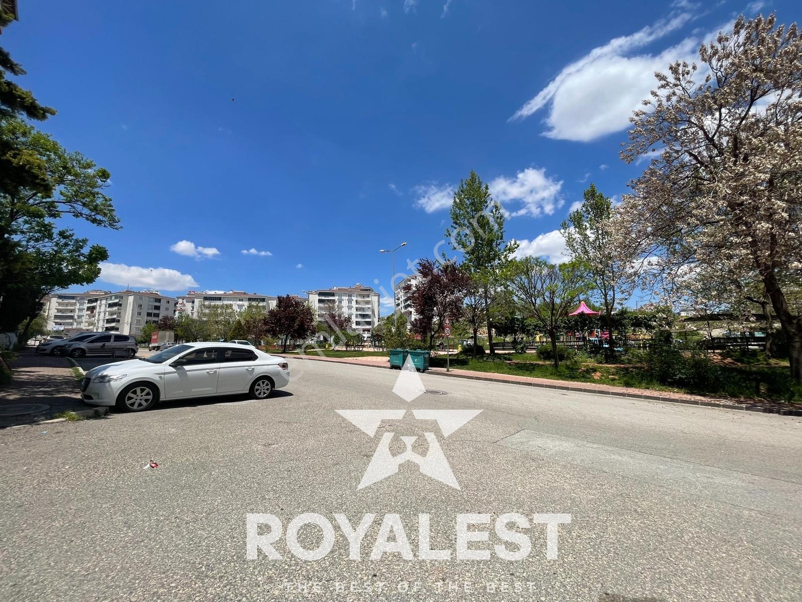 Royalest'ten Taşınmaya Hazır Konumu Harika Park Manzaralı3+1 - Görsel 17
