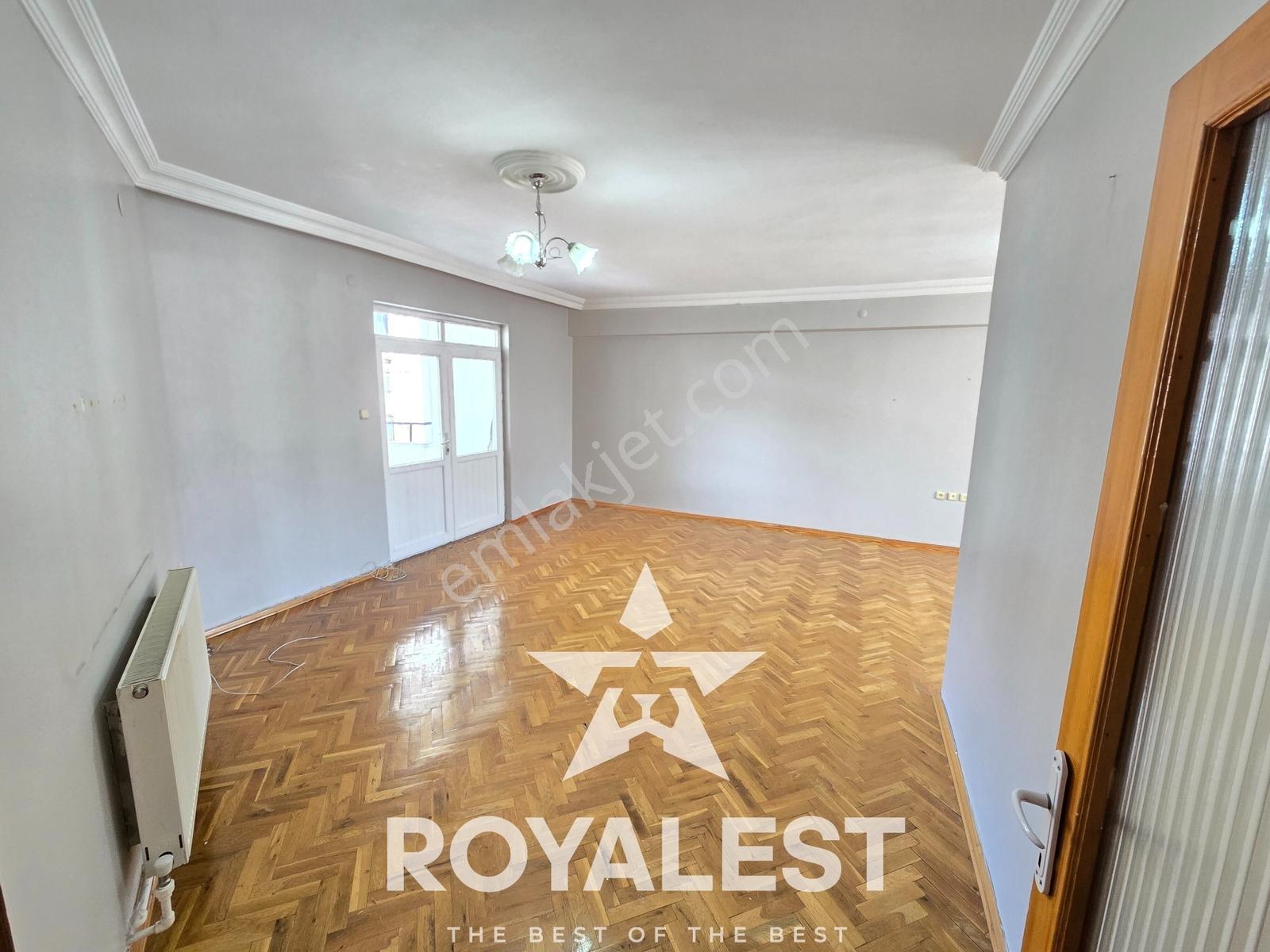 Royalest'ten Tramvay Yanı Cadde Üzeri Site İçi Arakat Geniş 3+1 - Görsel 19