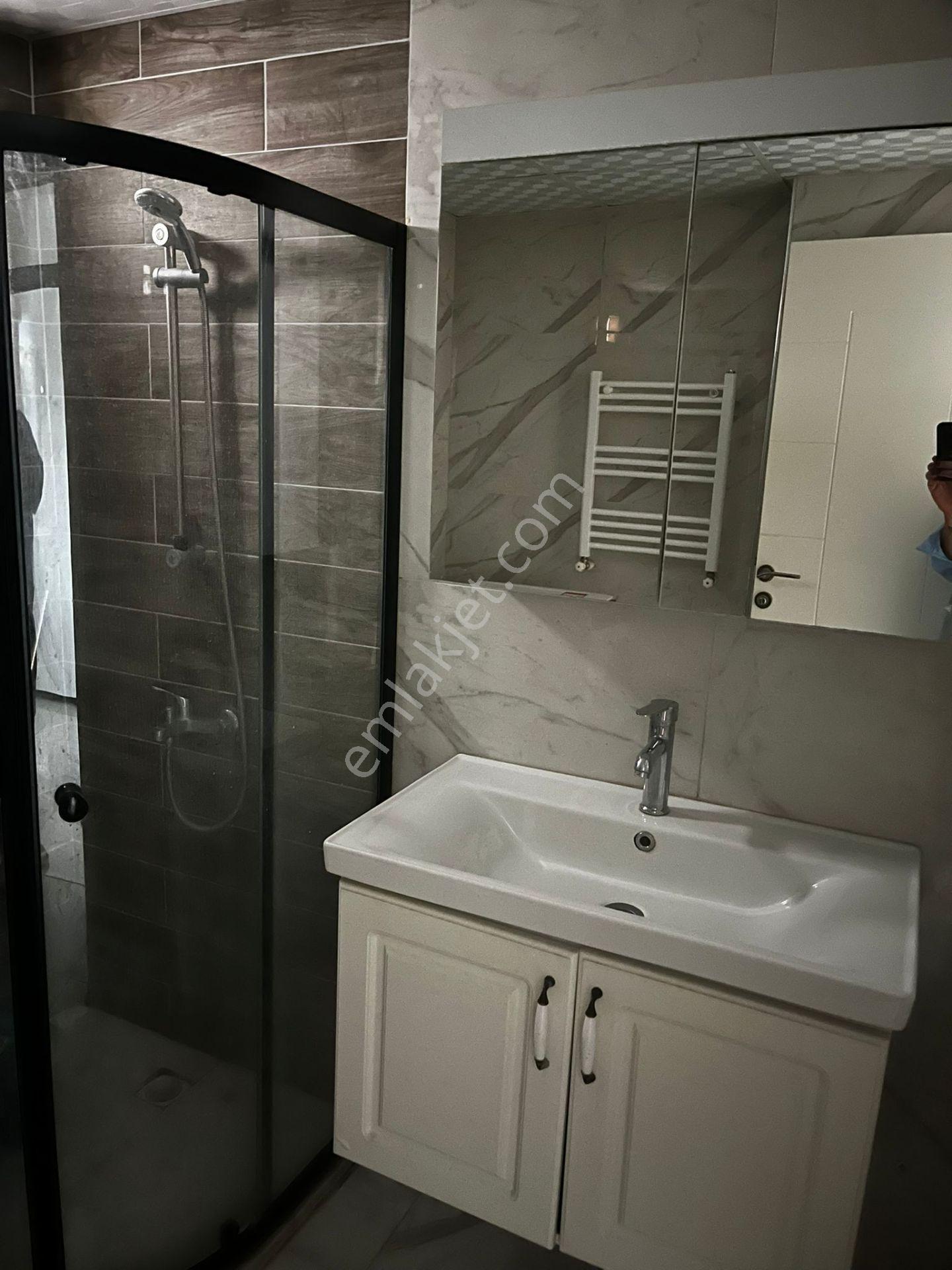 Akgün Kurumsal'dan Körfez'de Geniş Kiralık Eşyalı 1+1 Daire - Görsel 21