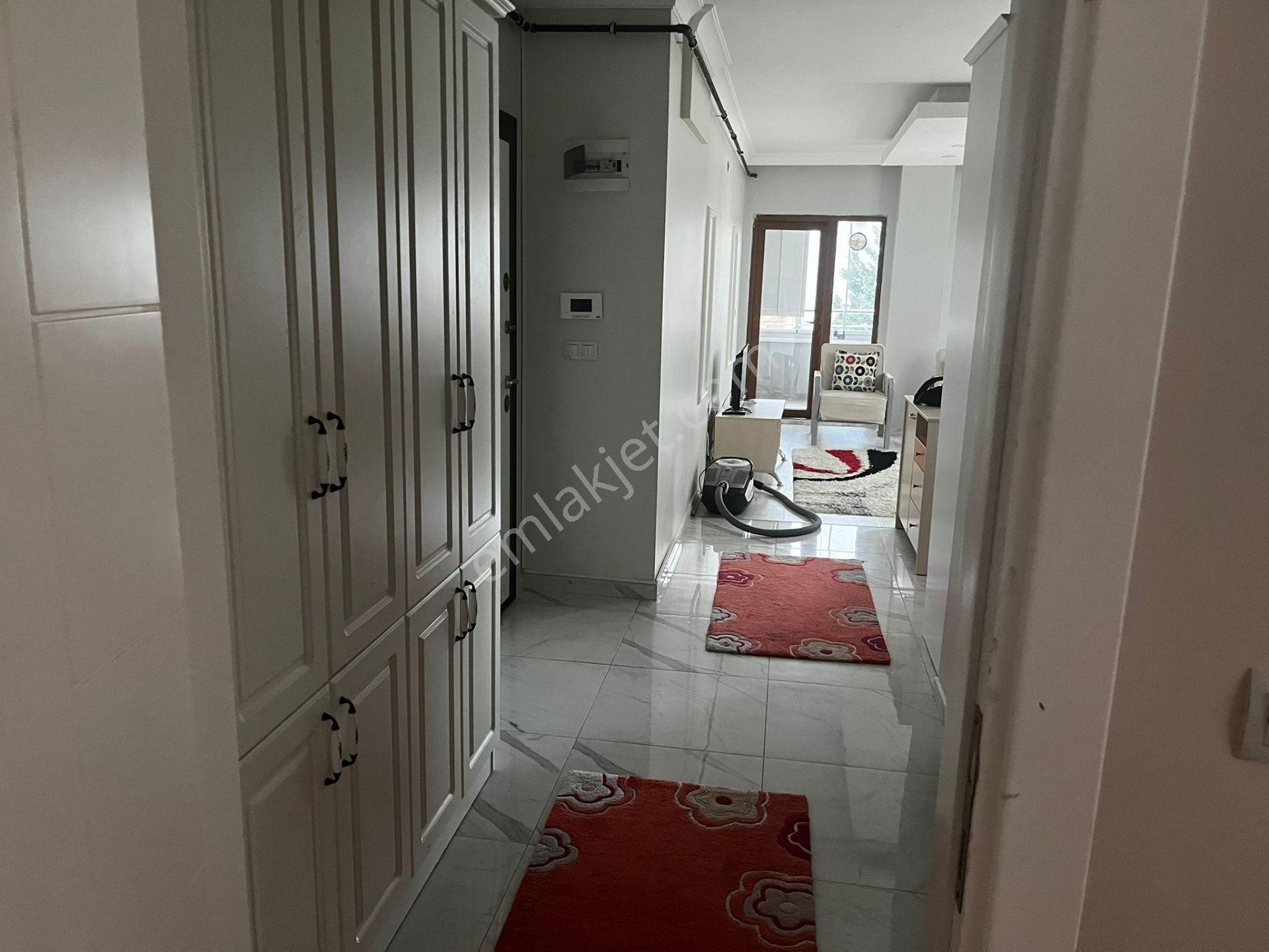 Akgün Kurumsal'dan Körfez'de Geniş Kiralık Eşyalı 1+1 Daire - Görsel 23