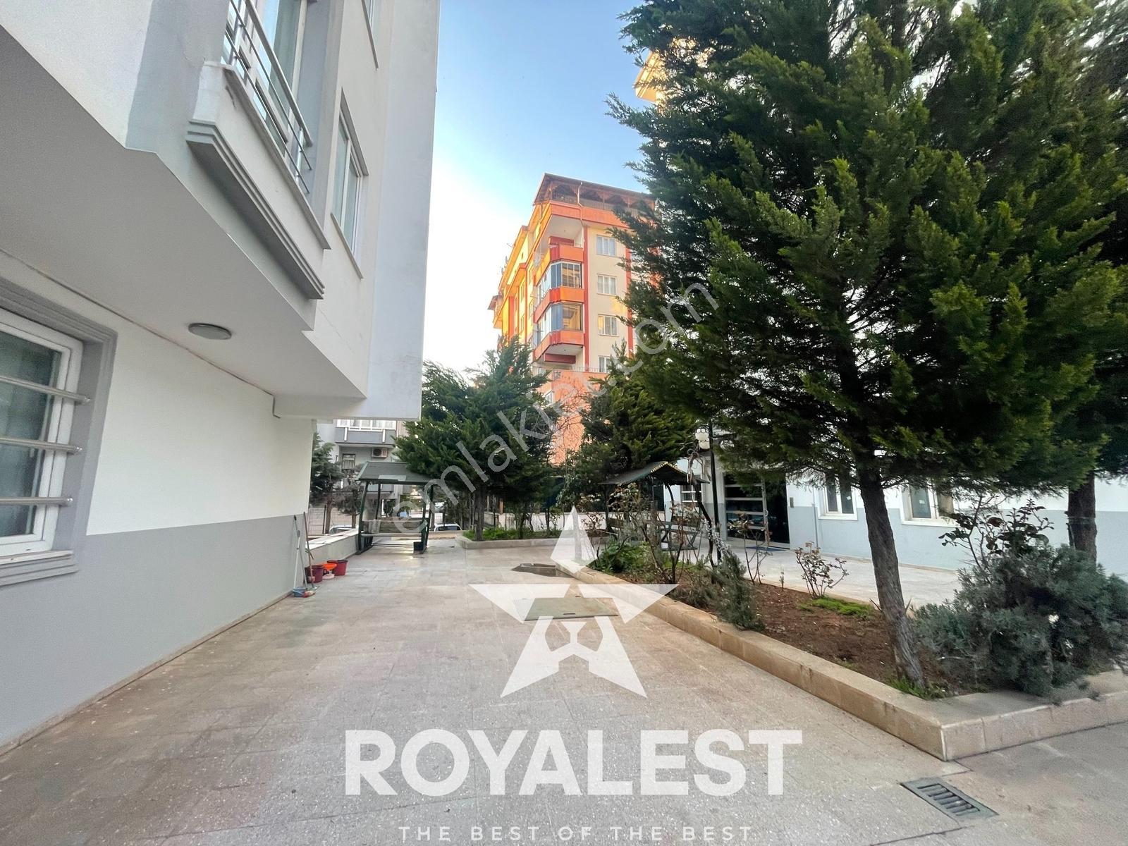 Royalest'ten Ara Kat Balkonlu Tramvaya Sıfır Nezih Sitede Eşyalı - Görsel 2