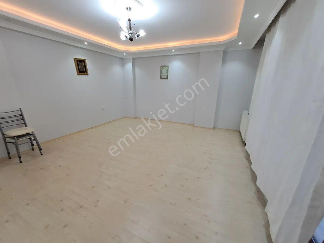 Rise Emlâk Tan Satılık Lüks 2+1 Daire 115 M2 Orta Kat - Görsel 4