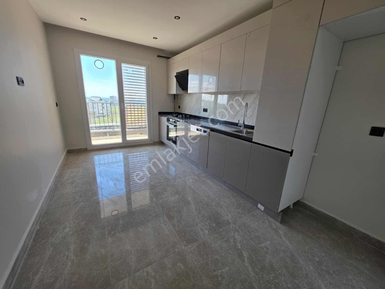 Büyükçekmece Lüks Aile Sitesinde Deniz Manzaralı Sıfır 5+2 Daire - Görsel 17