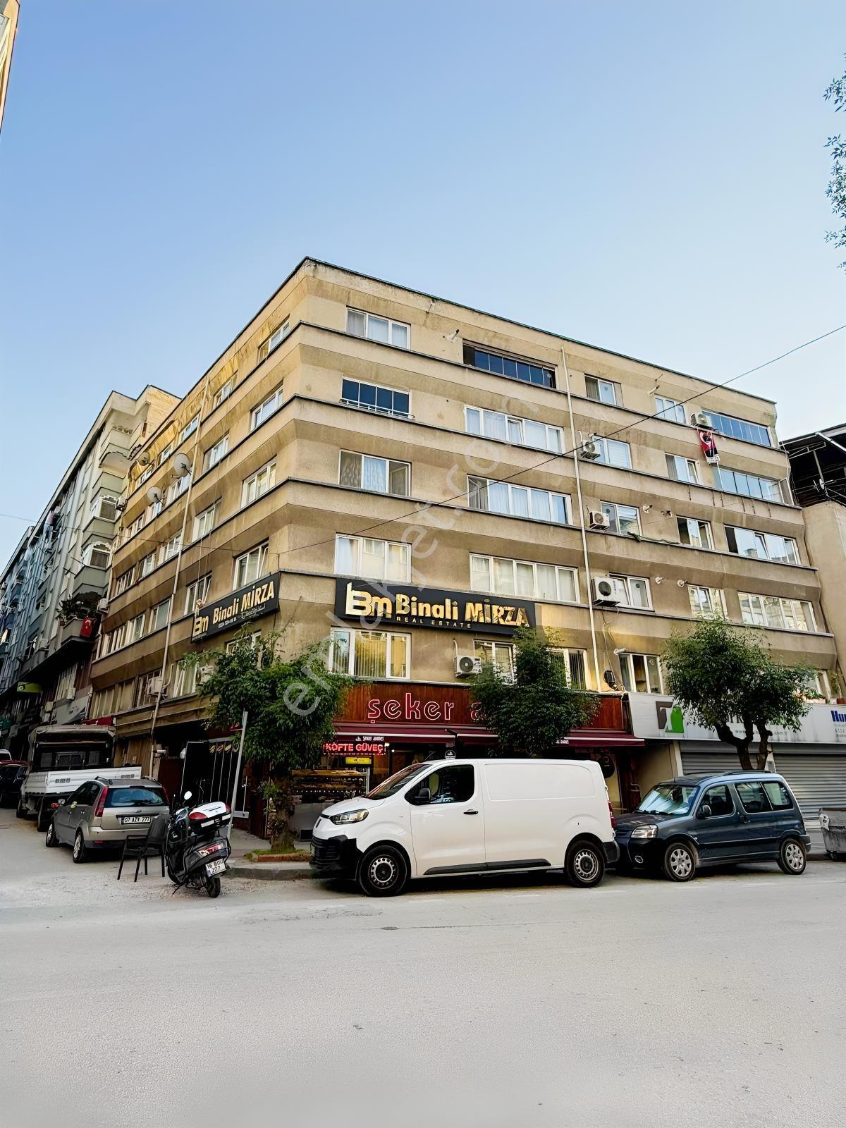 Bm Real Estate Gazcılar Cadde Üzerinde Satılık 3+1 Daire - Görsel 18