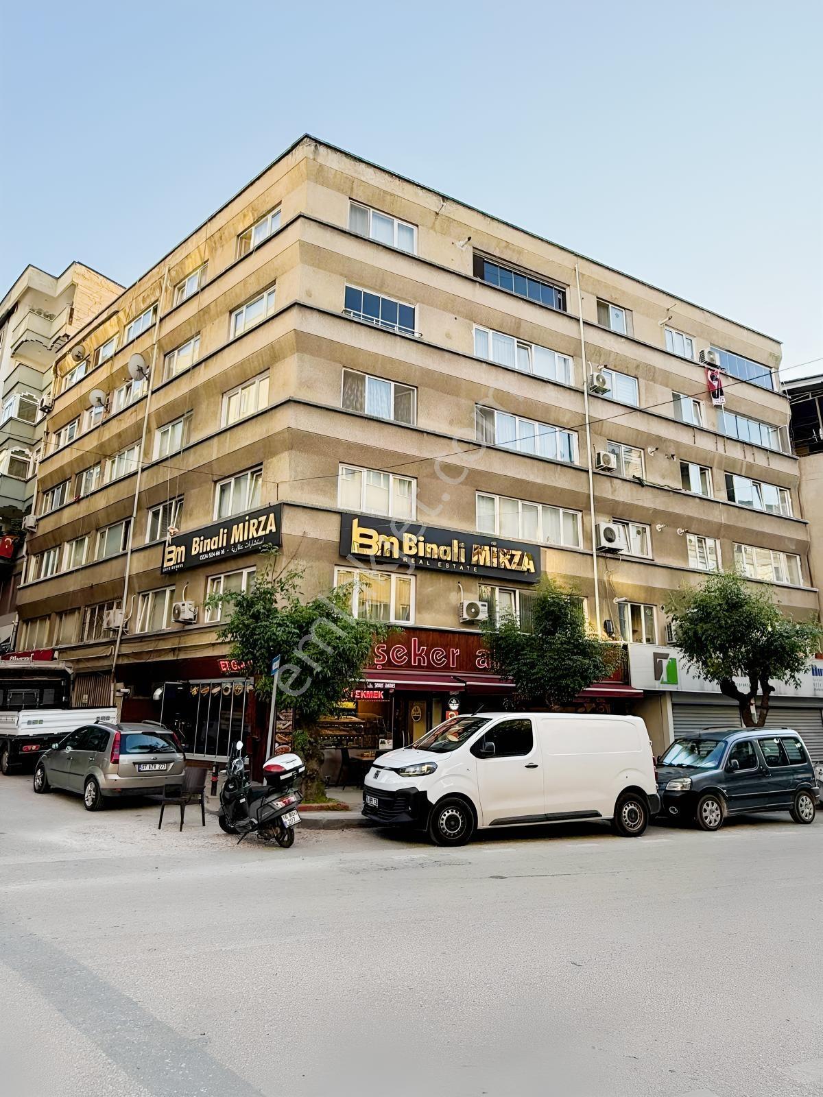 Bm Real Estate Gazcılar Cadde Üzerinde Satılık 3+1 Daire - Görsel 16