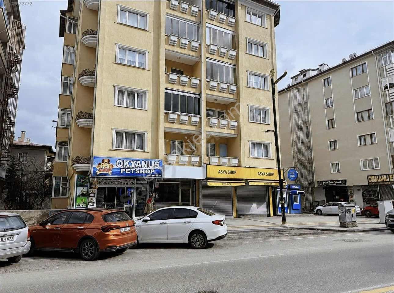 Karahan Emlak'tan Mevlânâ'da Ana Cadde Üzerınde Kiralık Dükkan