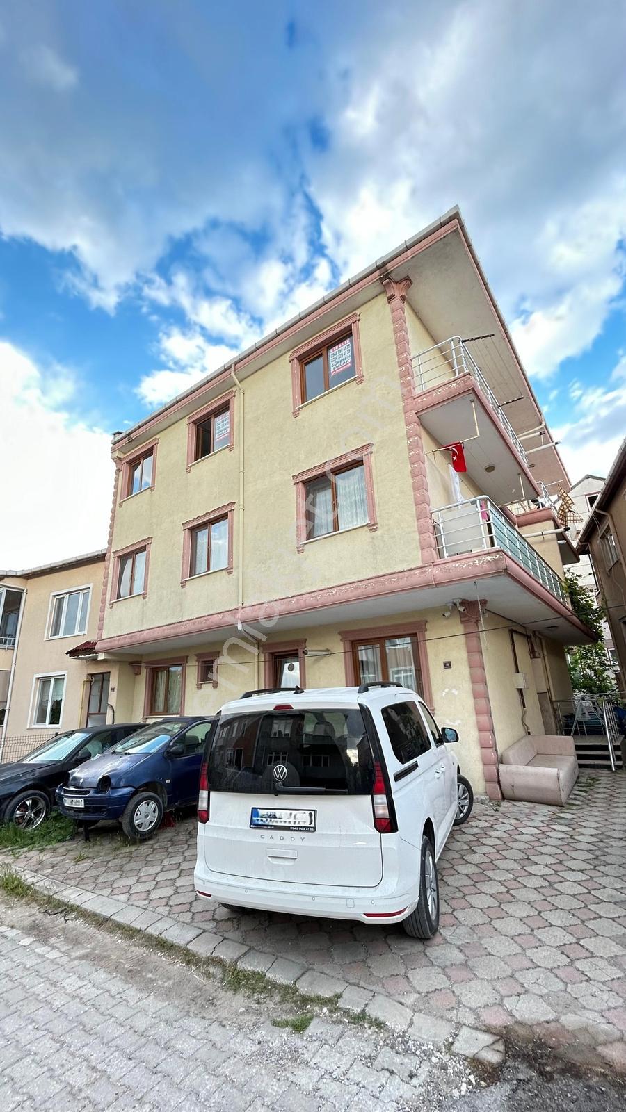 Bostanpazarı Mevkiinde Amerikan Mutfaklı 2+1 Kiralık Daire - Görsel 18