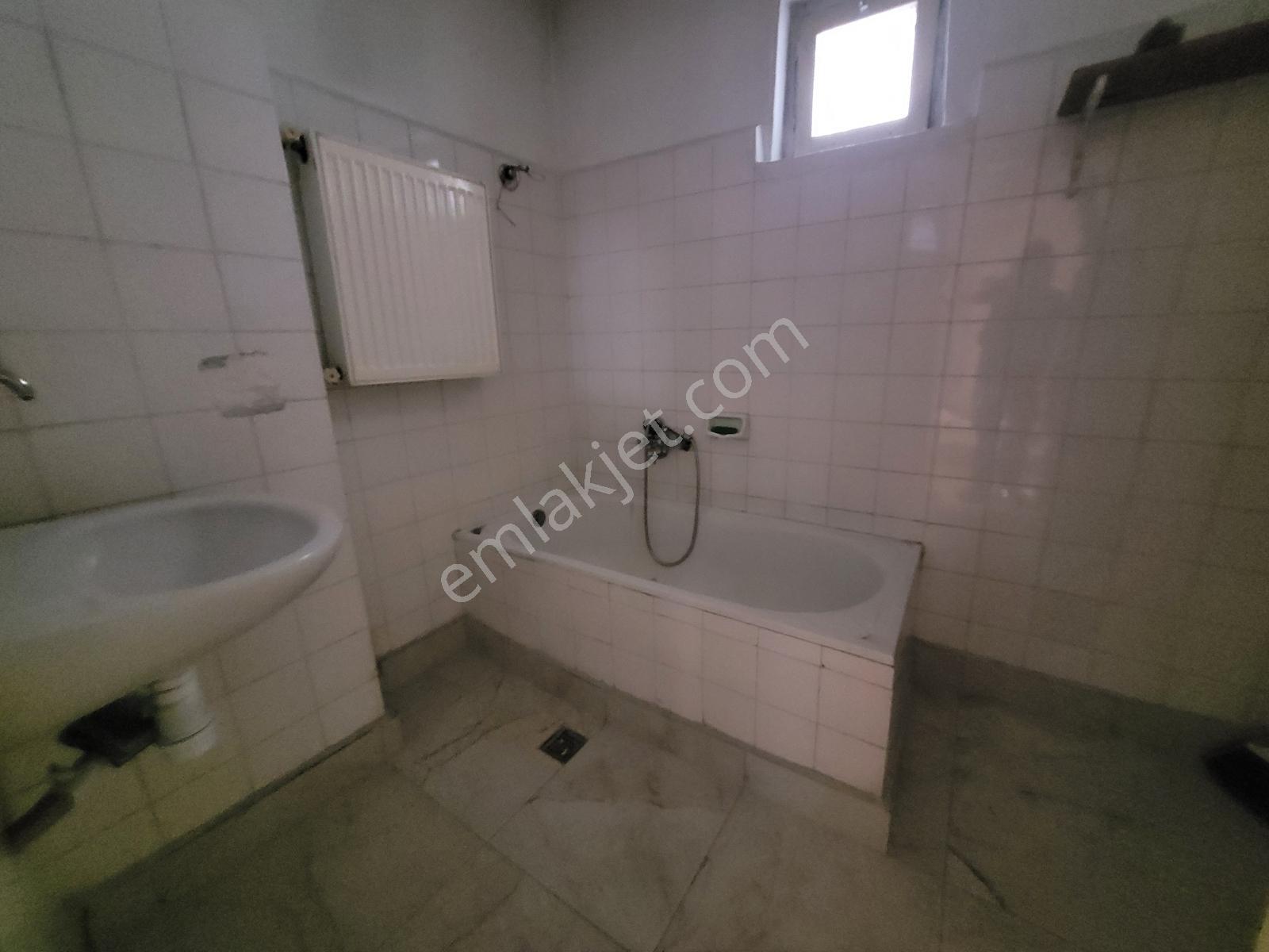 Ahiler'den Ayvalı Akif Sokak'ta 3 Cepheli Katta Kiralık Daire!!! - Görsel 19