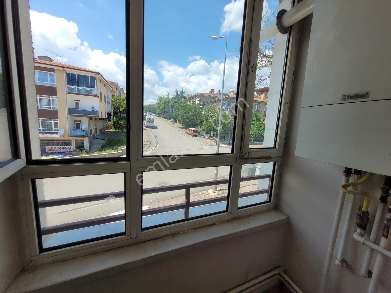 Ahiler'den Ayvalı Akif Sokak'ta 3 Cepheli Katta Kiralık Daire!!! - Görsel 11