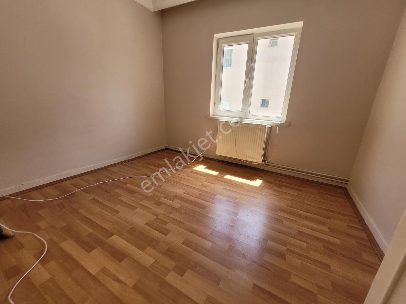 Ahiler'den Ayvalı Akif Sokak'ta 3 Cepheli Katta Kiralık Daire!!! - Görsel 9