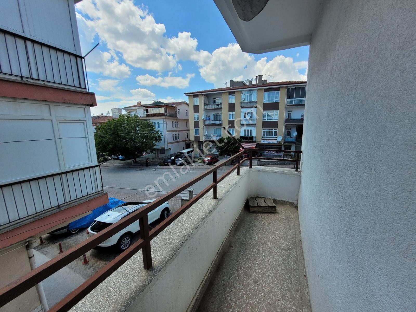 Ahiler'den Ayvalı Akif Sokak'ta 3 Cepheli Katta Kiralık Daire!!! - Görsel 16