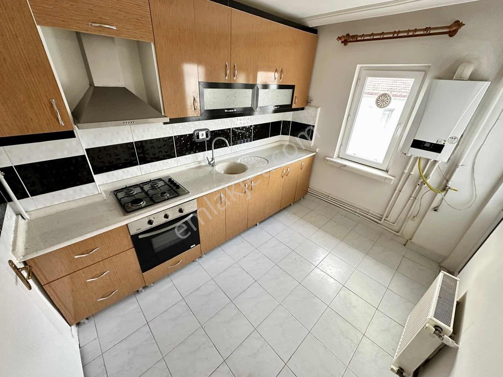 Ulukan'dn Andiçen Mh'de Site İçerisinde Asansörlü Yapılı 3+1 !!! - Görsel 34