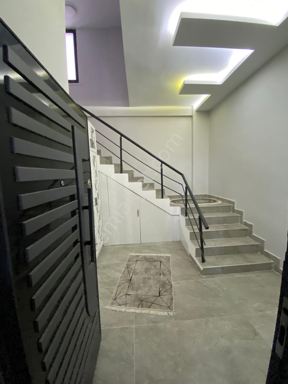 Rw.beta'dan Büyükoyumca'da 3.5 Katlı Bahçeli Satılık Villa - Görsel 18