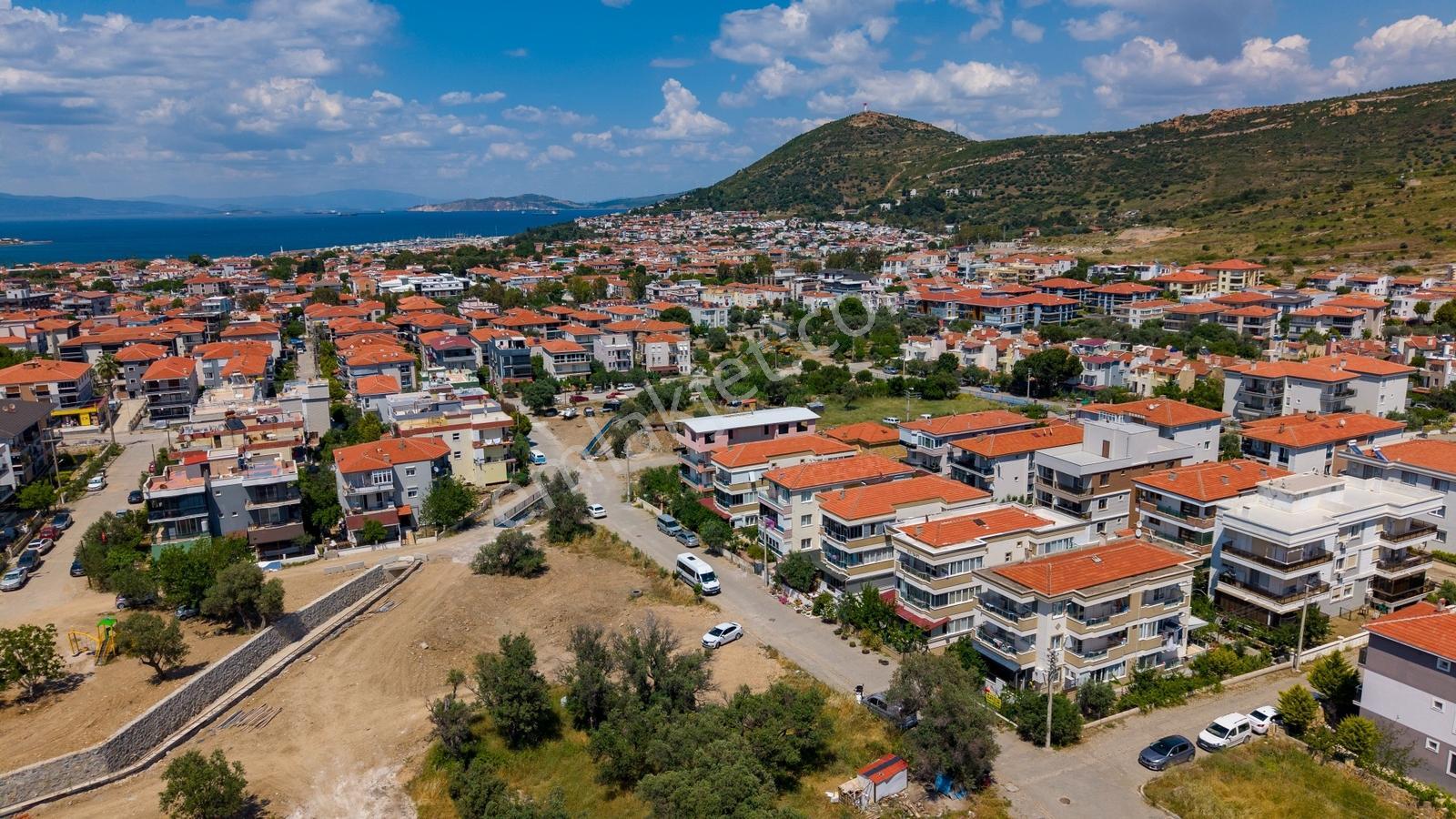 Yenifoça Narezen'de Satılık 2+1 Bahçe Katı Daire - Görsel 10