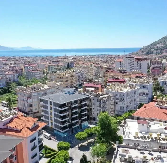 Alanya Merkez'de Satılık Modern 1+1 Eşyalı Daire - Görsel 2