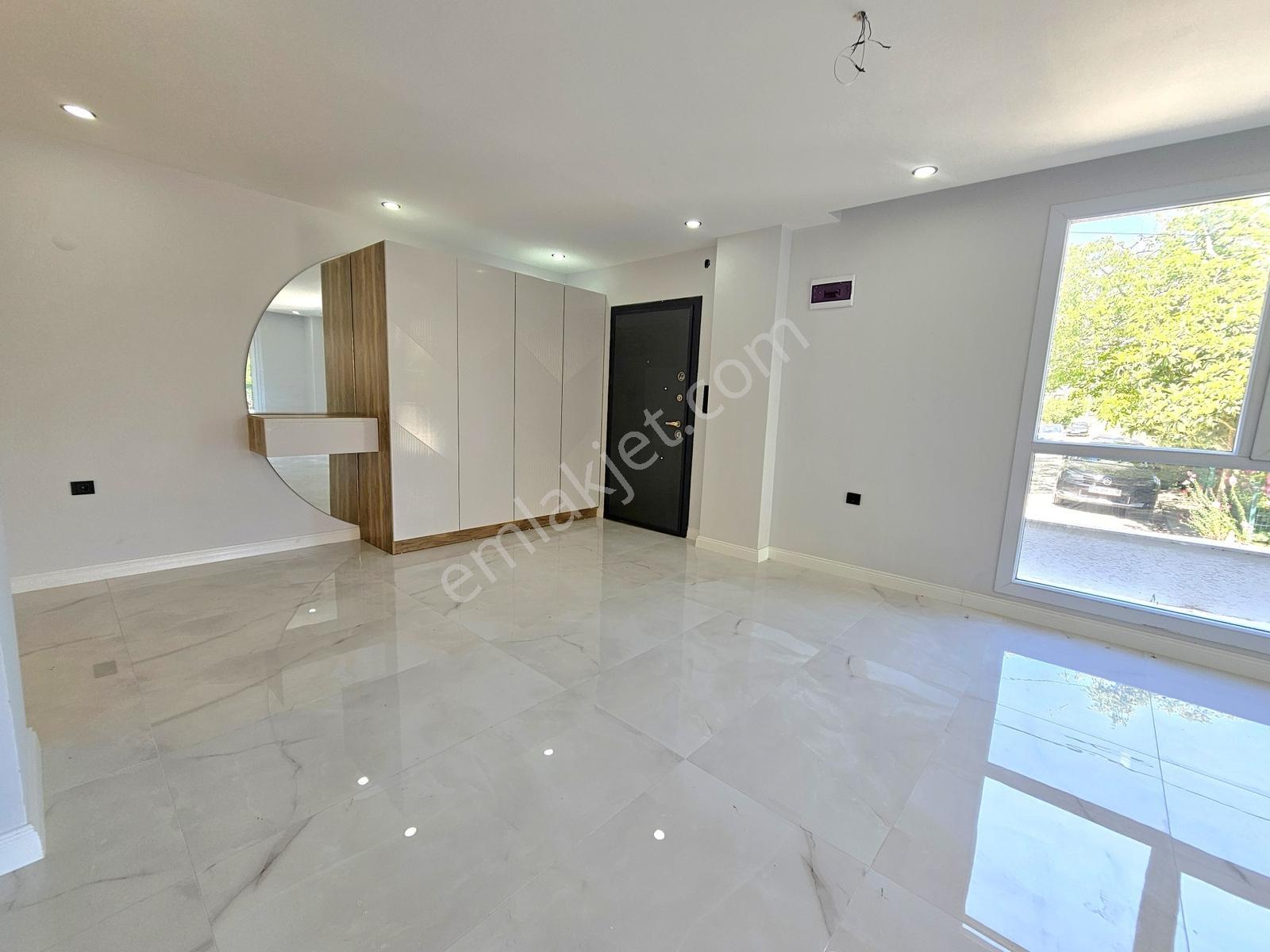 Denize Yakın Yeğen 1 Sitesi'nde Özel Tasarımlı 6+1 Dubleks Villa - Görsel 3