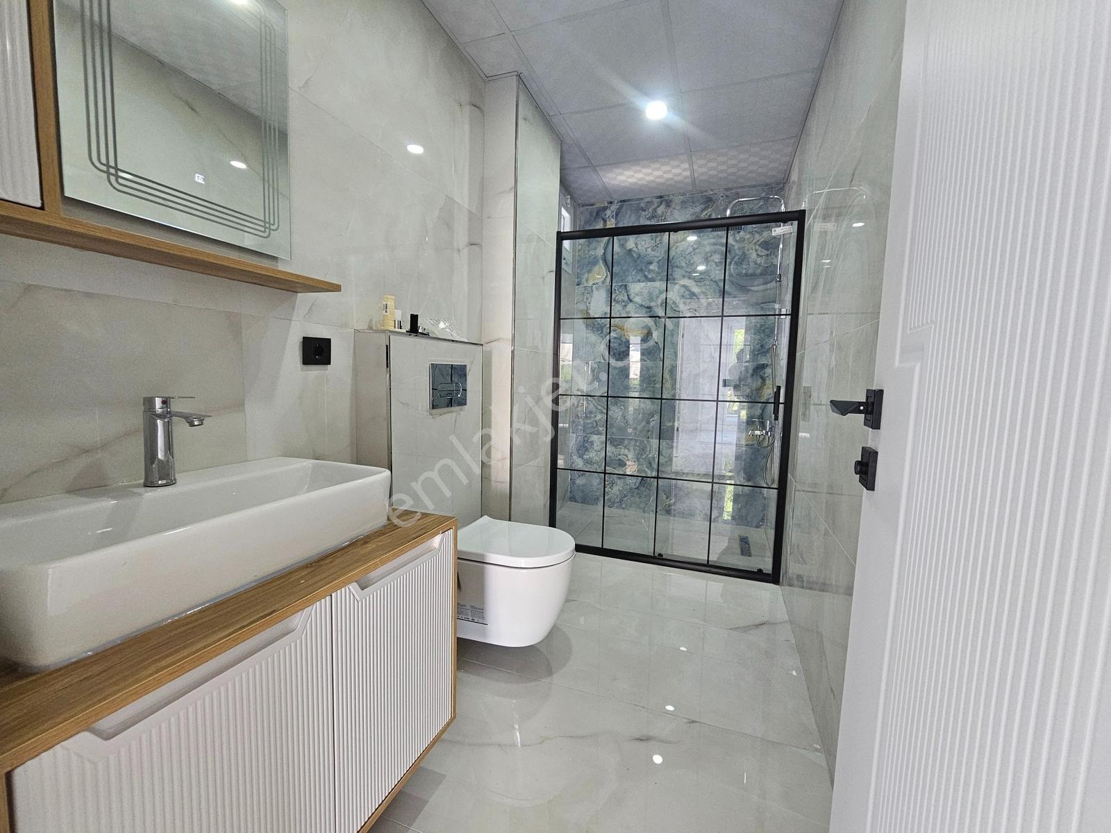 Denize Yakın Yeğen 1 Sitesi'nde Özel Tasarımlı 6+1 Dubleks Villa - Görsel 18