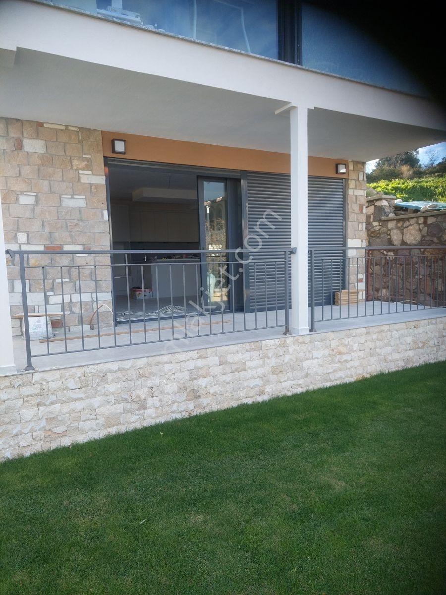 Mordoğan Emlaktan Merkezde Bahçeli Isı Pompalı Kiralık Daire - Görsel 2