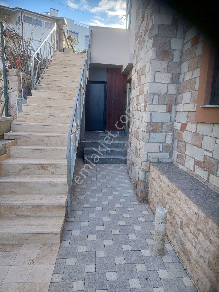 Mordoğan Emlaktan Merkezde Bahçeli Isı Pompalı Kiralık Daire - Görsel 3
