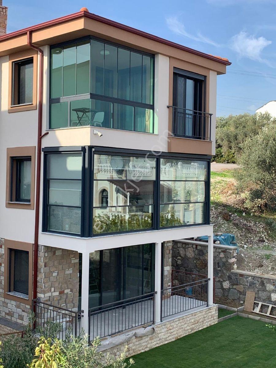 Mordoğan Emlaktan Merkezde Bahçeli Isı Pompalı Kiralık Daire