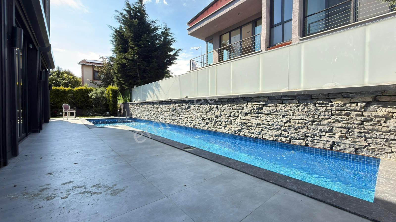 Büyükçekmece Güzelce'de Özel Havuzlu Ultra Lüks 7+1 Villa - Görsel 8