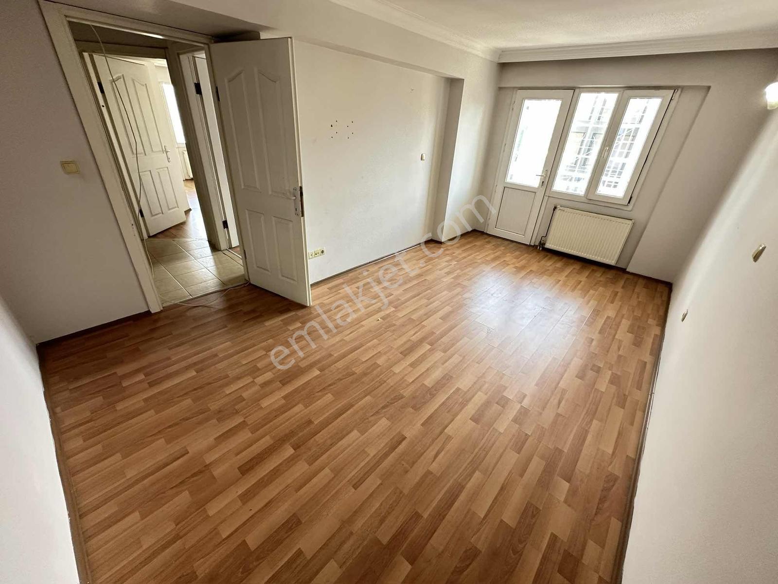 Bayraklı Mansuroğlun'da 3+1 140 M2 Otoparklı - Görsel 17