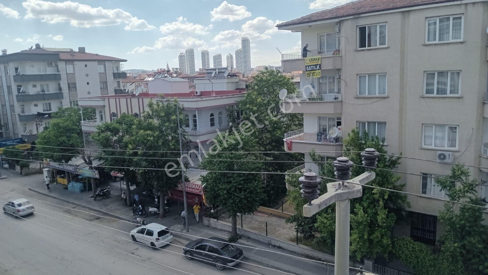 Kemal Bayındır Has.civarı Satılık 3+1 Bakımlı Asansörlü Daire - Görsel 18