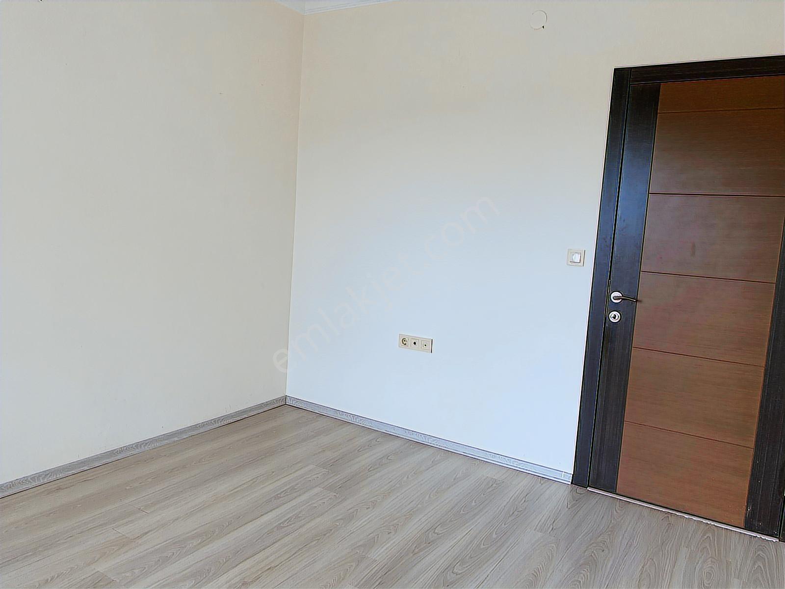 Bağlıca Mermeroğlu Cd. Site İçi Kiralık Geniş 4+1 Kombili Daire - Görsel 33