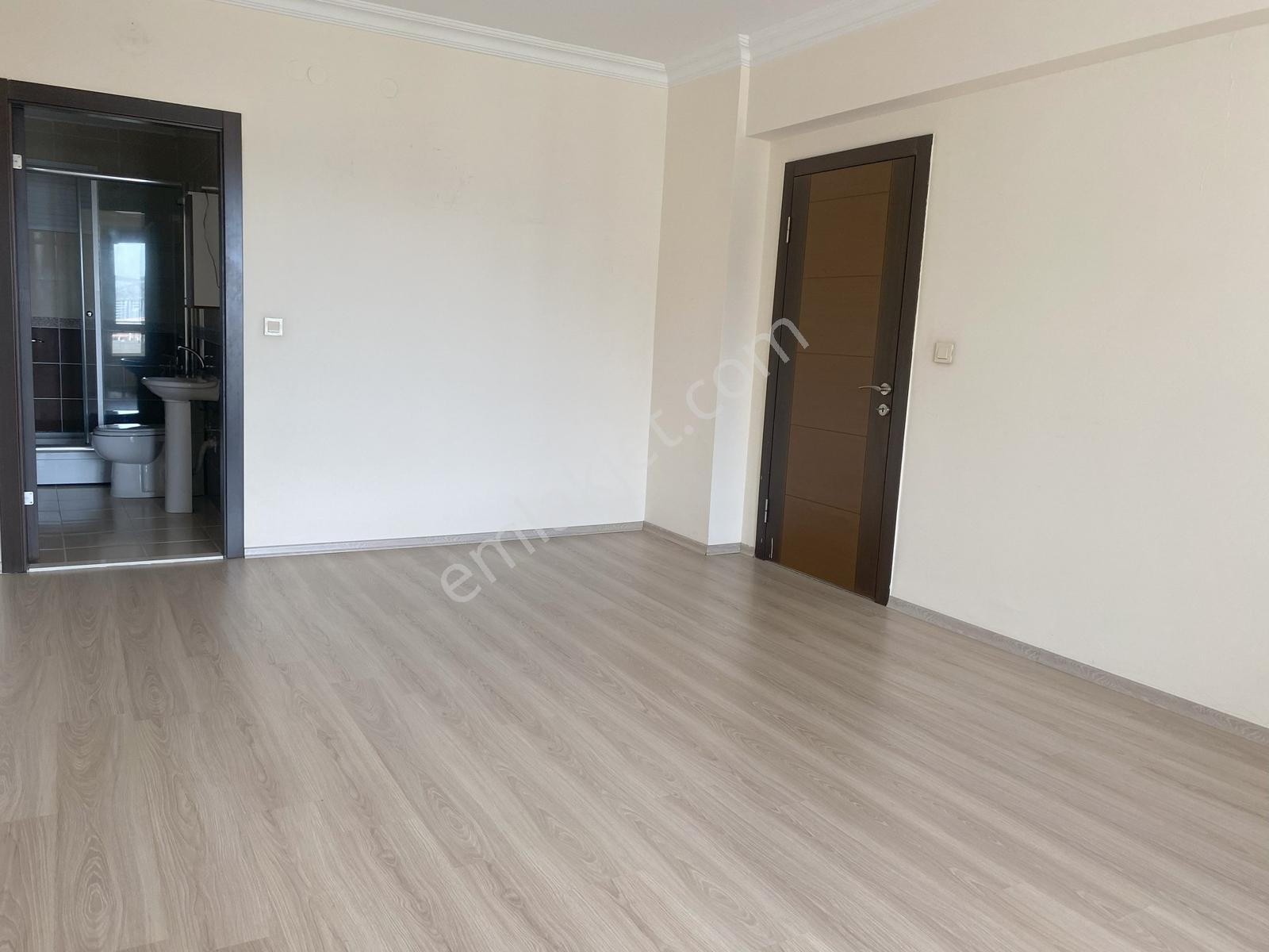 Bağlıca Mermeroğlu Cd. Site İçi Kiralık Geniş 4+1 Kombili Daire - Görsel 12