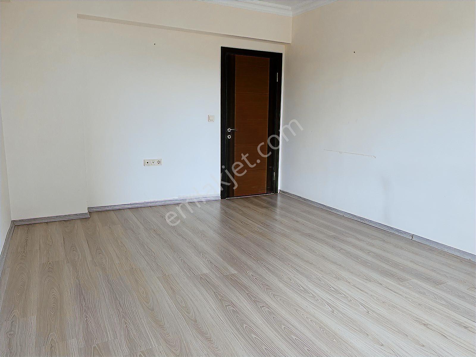 Bağlıca Mermeroğlu Cd. Site İçi Kiralık Geniş 4+1 Kombili Daire - Görsel 6
