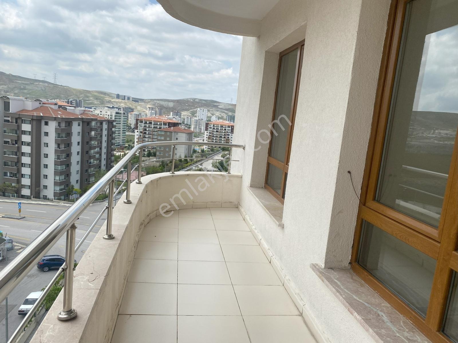 Bağlıca Mermeroğlu Cd. Site İçi Kiralık Geniş 4+1 Kombili Daire - Görsel 25