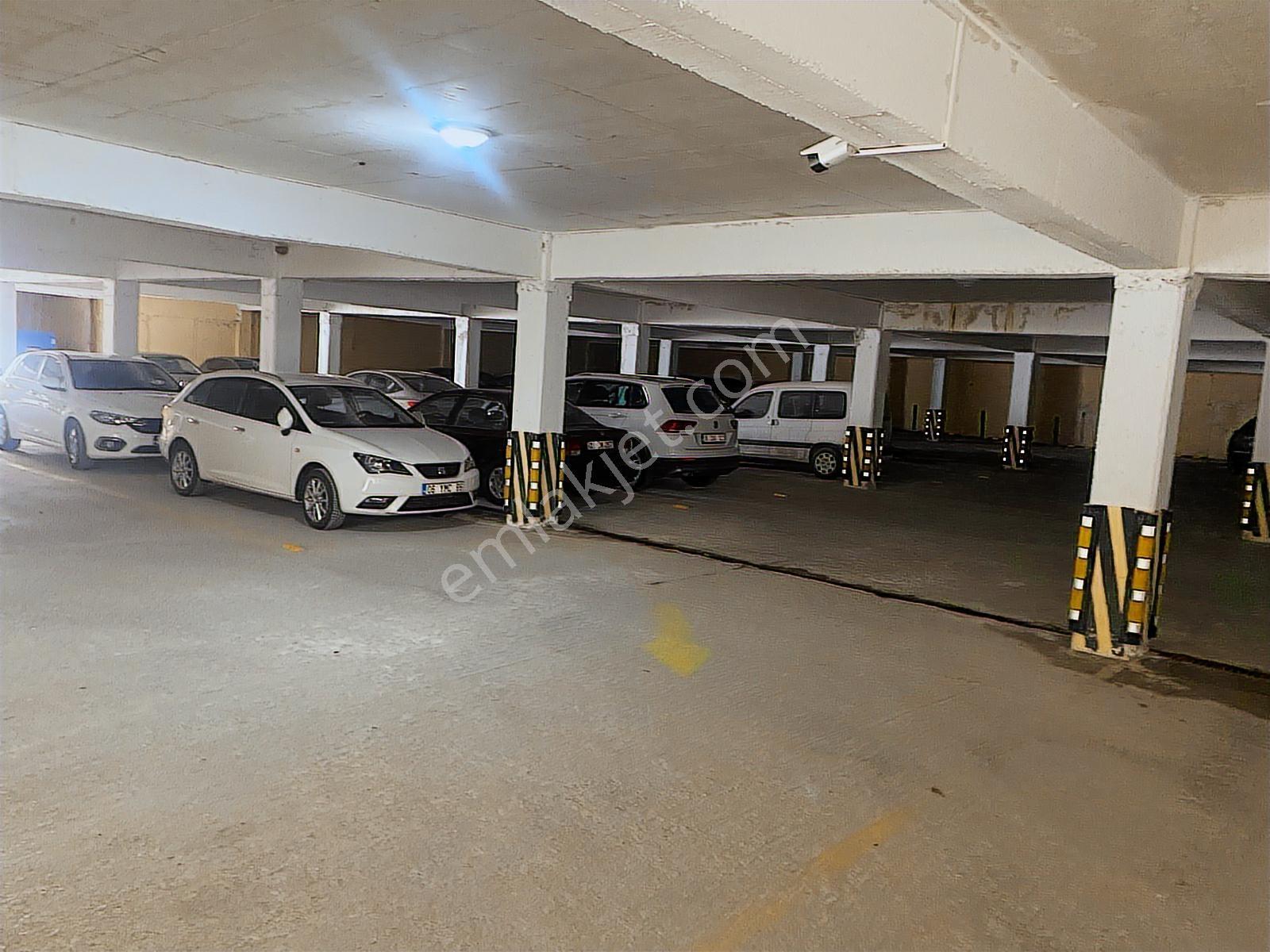 Bağlıca Mermeroğlu Cd. Site İçi Kiralık Geniş 4+1 Kombili Daire - Görsel 30