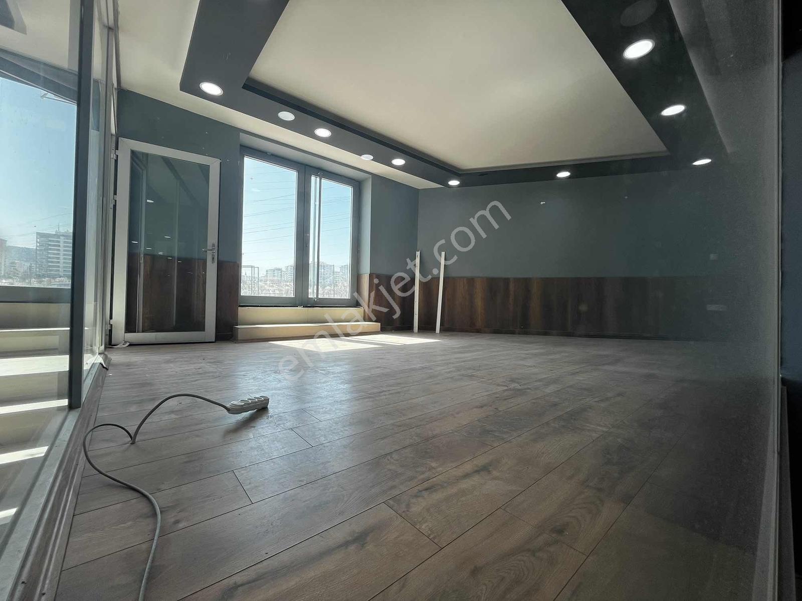Bağlıca Bulvar Üzeri Her İşe Uygun Kiralık Büyük Dükkan-mağaza - Görsel 4