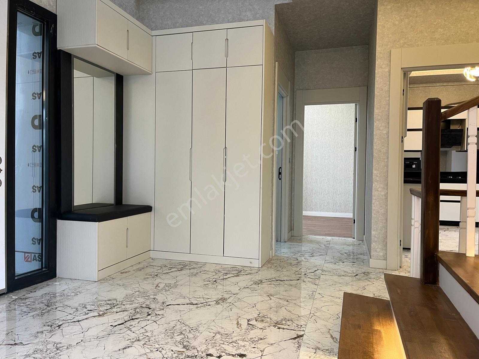 Y.bağlıca'da Bağımsız Girişli, Verandalı, Satılık Lüks 5+2 Villa - Görsel 4